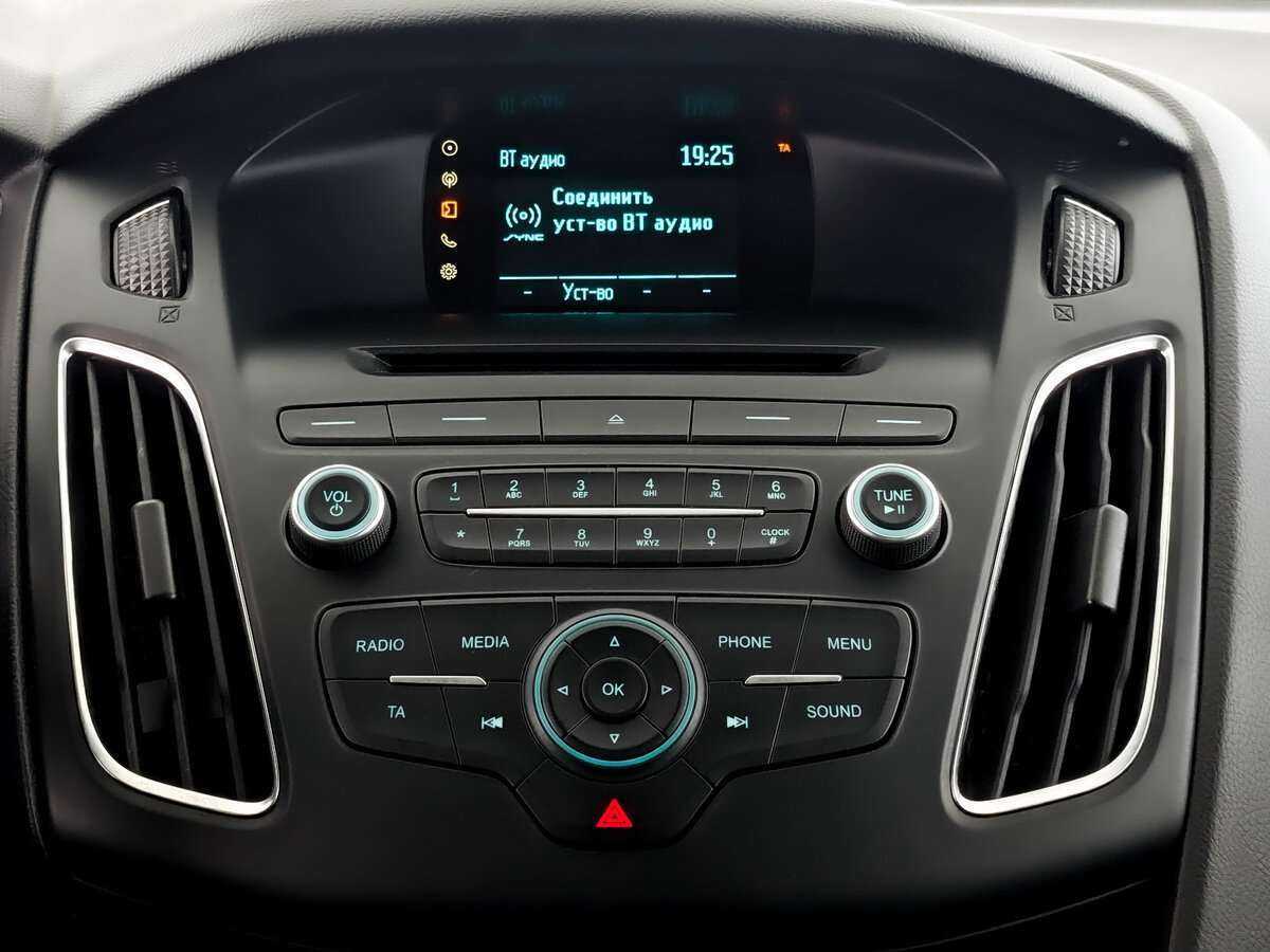 Форд Фокус б/у, 2018, Роботизированная. Фото: #12