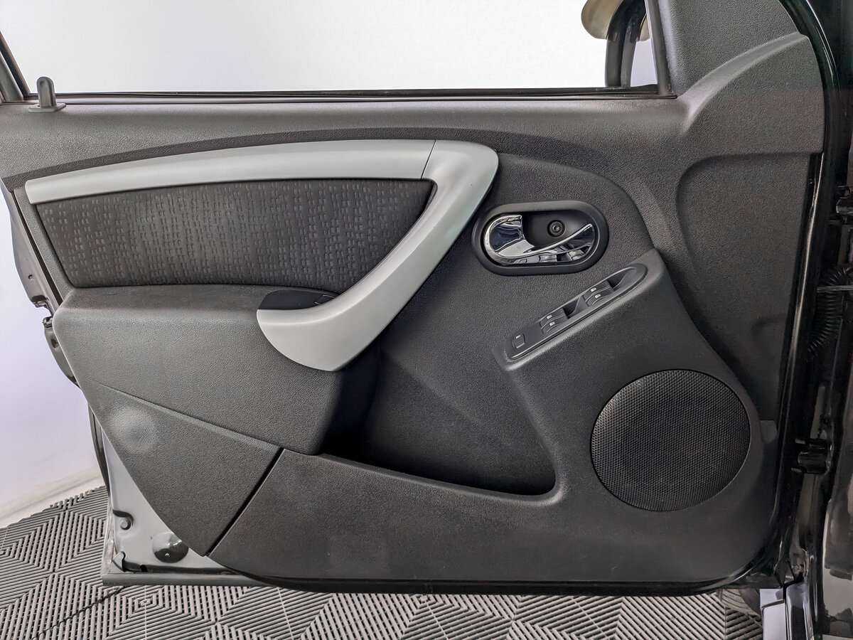 Ниссан Террано б/у, 2015, Автоматическая. Фото: #13