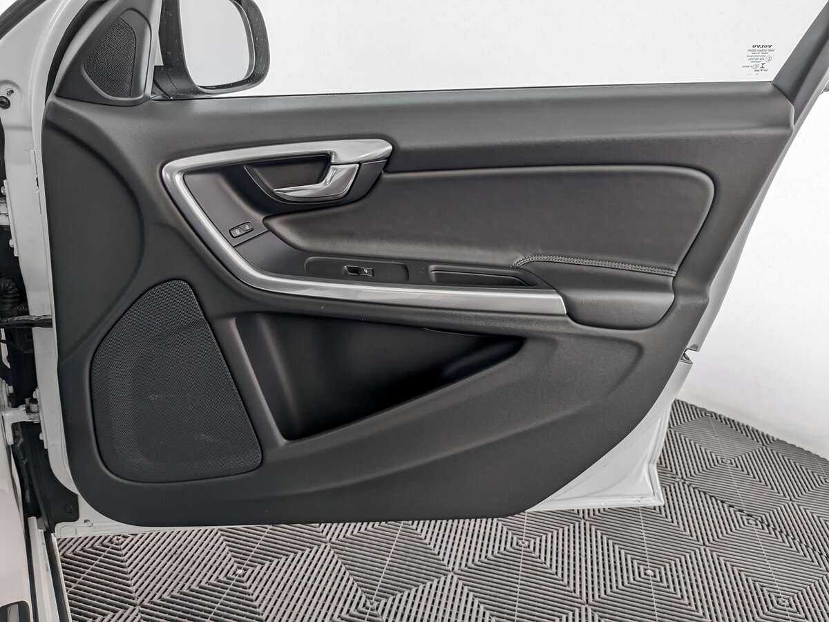 Вольво С60 б/у, 2015, Автоматическая. Фото: #19