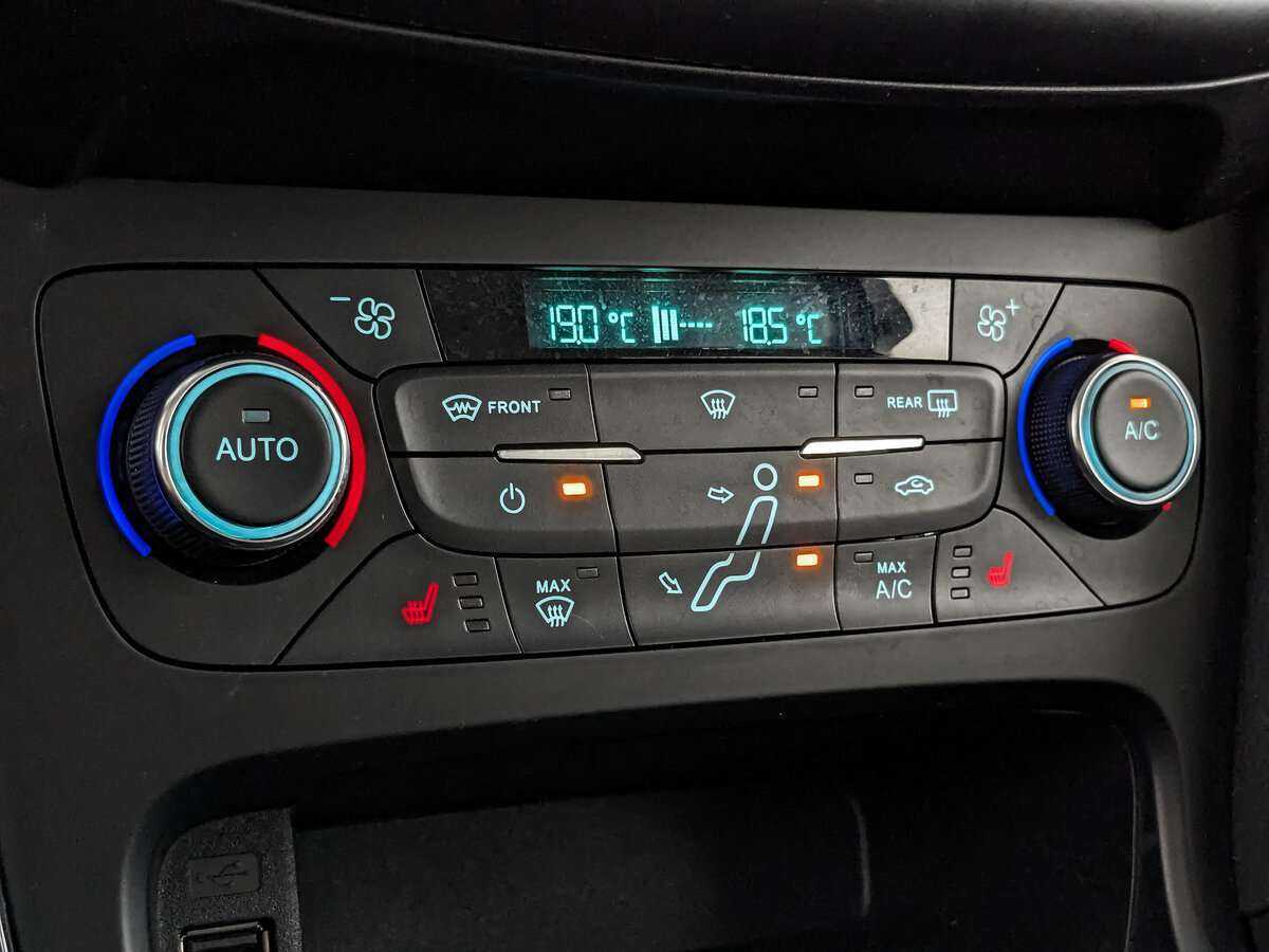 Форд Фокус б/у, 2018, Автоматическая. Фото: #15