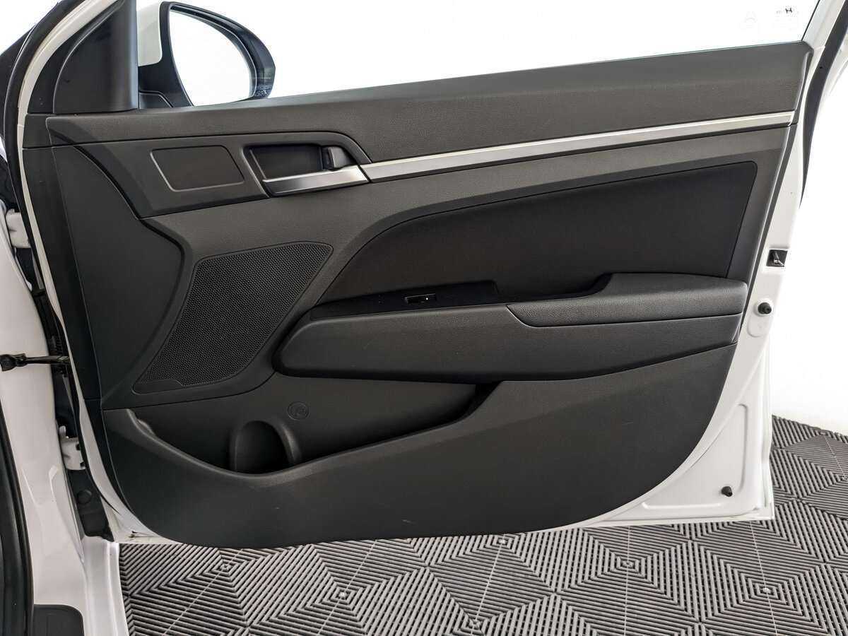 Хендай Елантра б/у, 2020, Автоматическая. Фото: #24