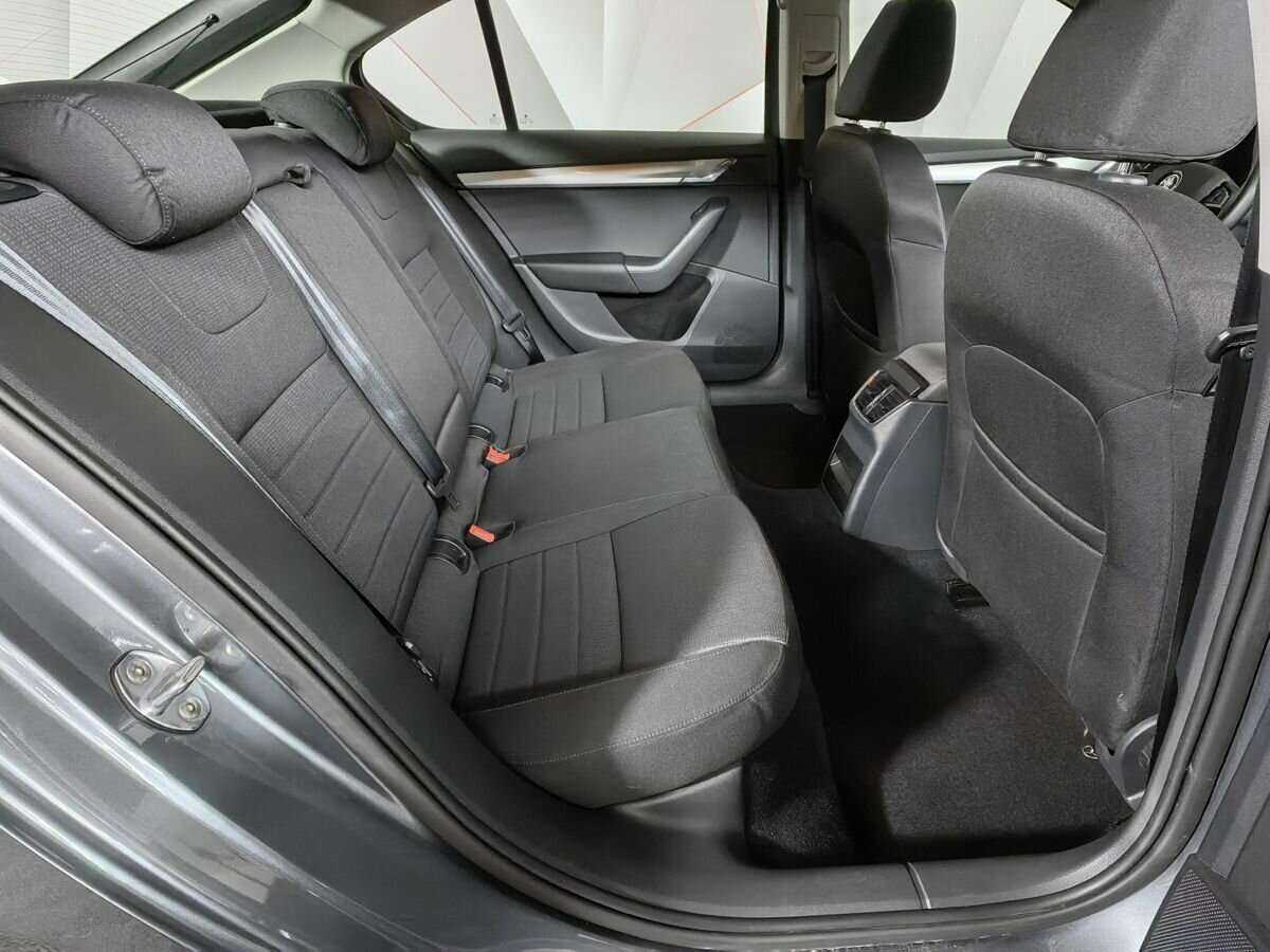 Шкода Октавия б/у, 2017, Роботизированная. Фото: #11