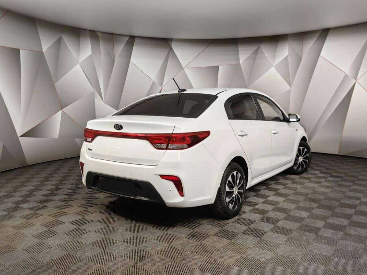 Киа Рио б/у, 2017, Автоматическая. Фото: #1