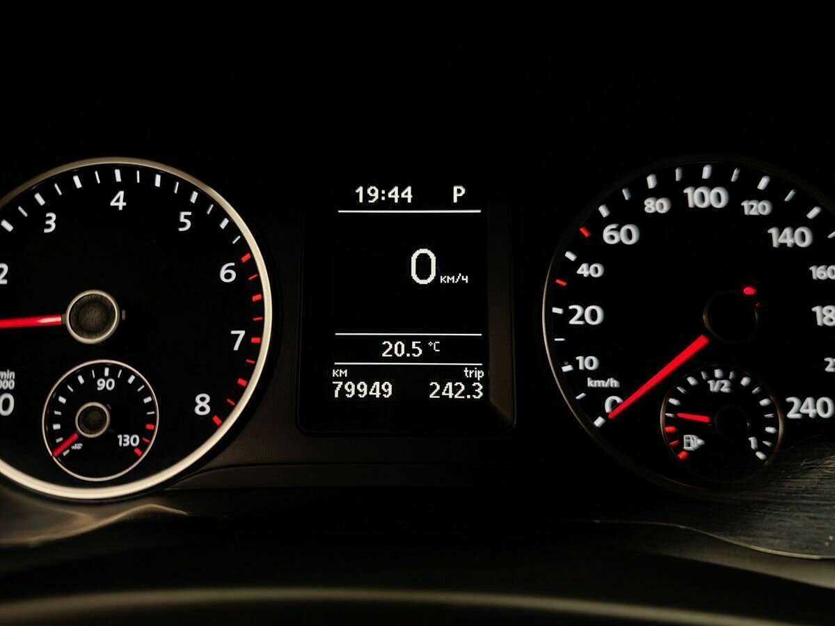 Фольксваген Тигуан б/у, 2013, Роботизированная. Фото: #15