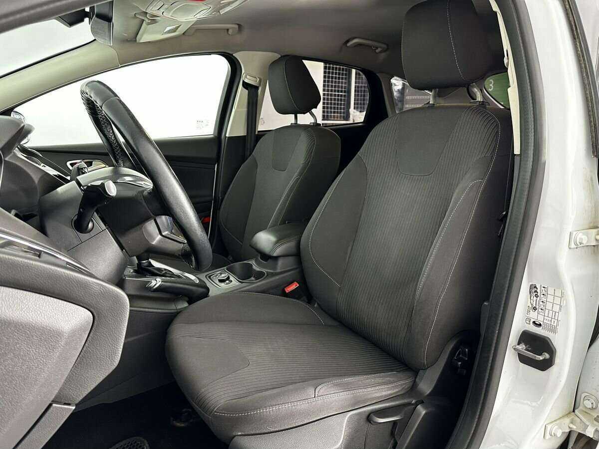 Форд Фокус б/у, 2012, Роботизированная. Фото: #7