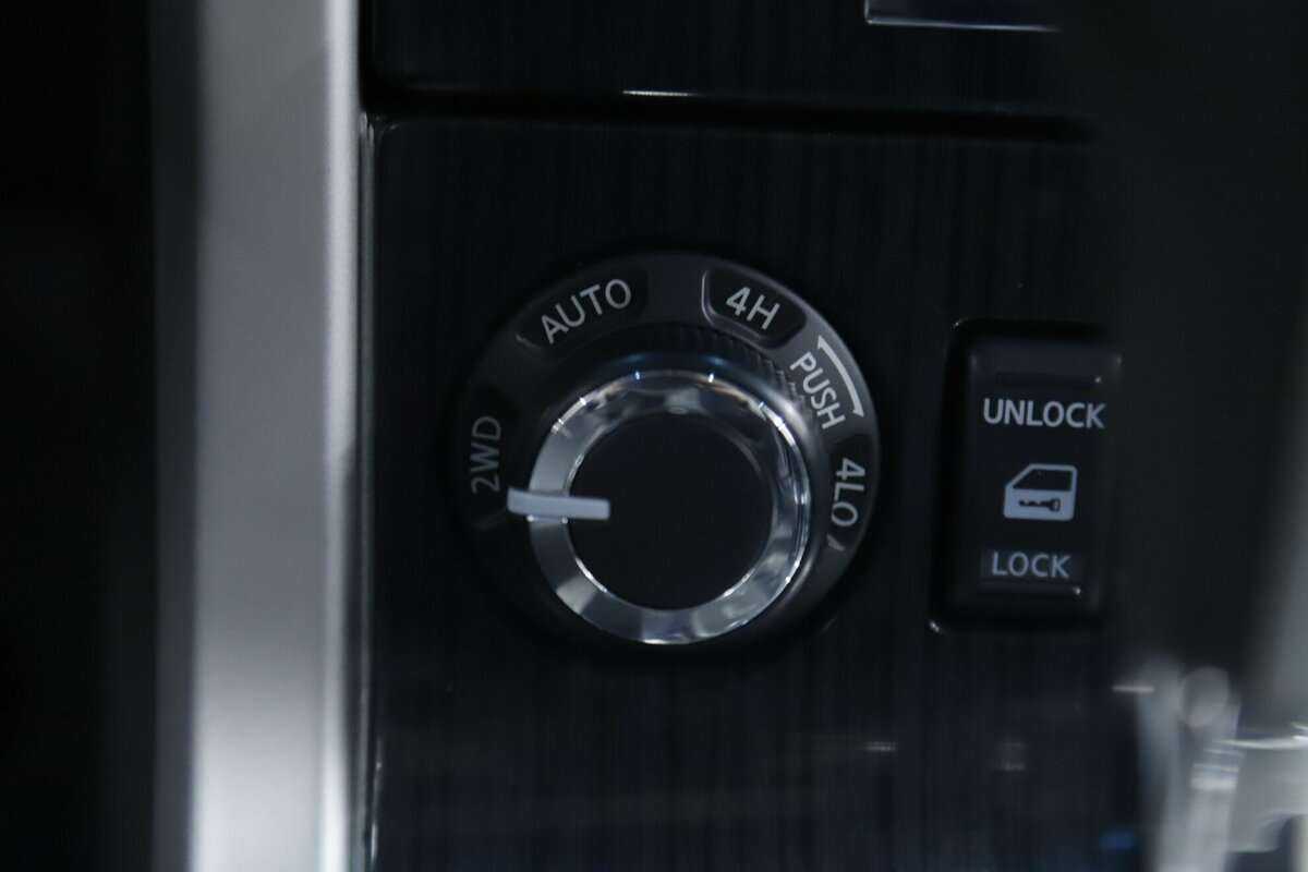 Ниссан Патфайндер б/у, 2014, Автоматическая. Фото: #14