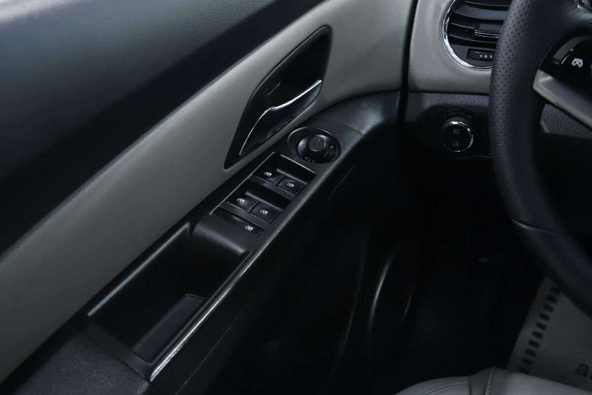 Шевроле Круз б/у, 2015, Автоматическая. Фото: #9