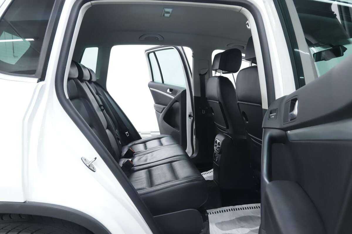 Фольксваген Тигуан б/у, 2015, Автоматическая. Фото: #17