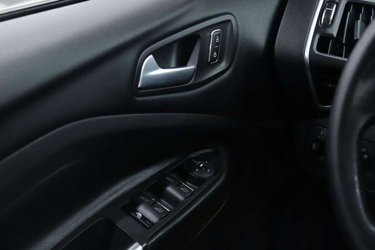 Форд Куга б/у, 2016, Автоматическая. Фото: #9