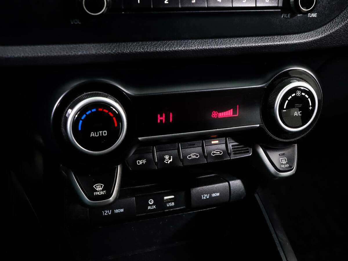 Киа Рио б/у, 2019, Автоматическая. Фото: #11