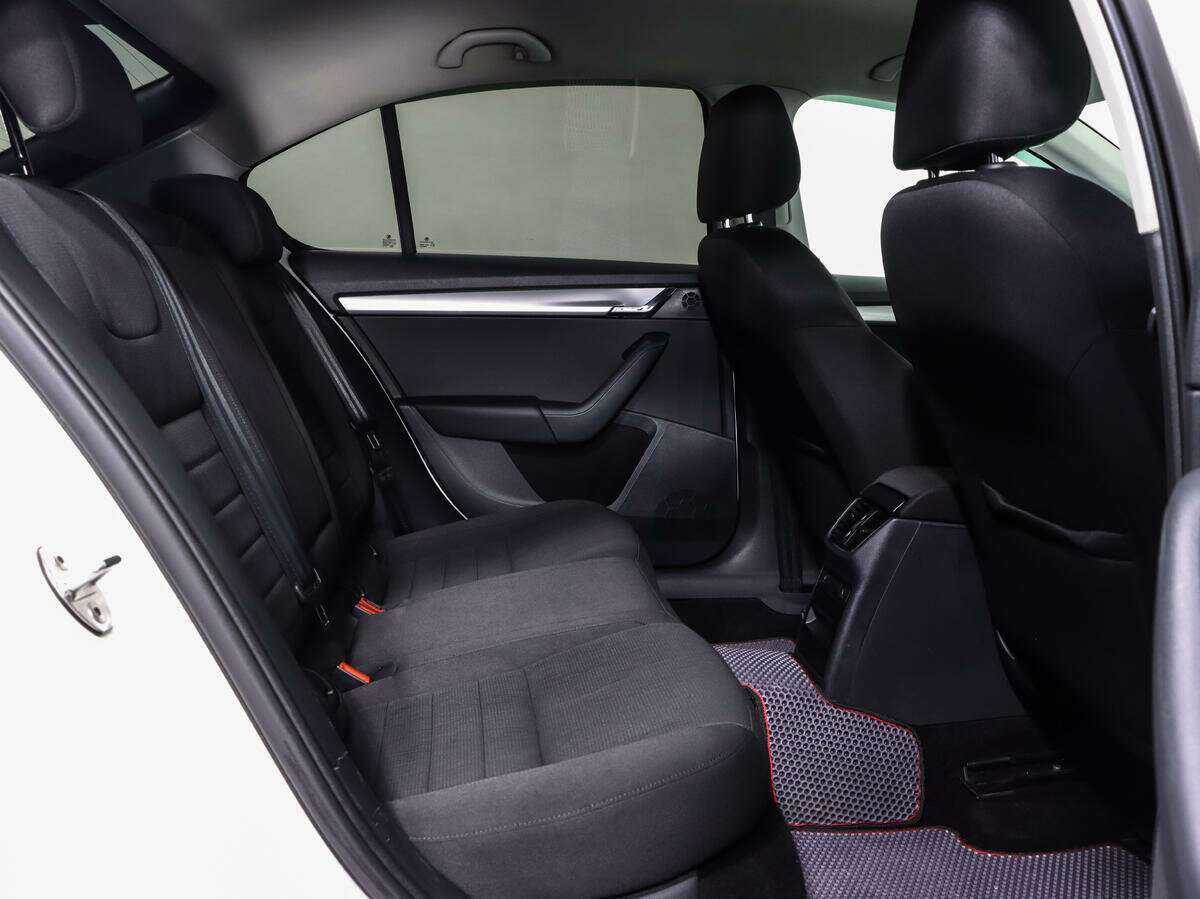 Шкода Октавия б/у, 2015, Механическая. Фото: #10