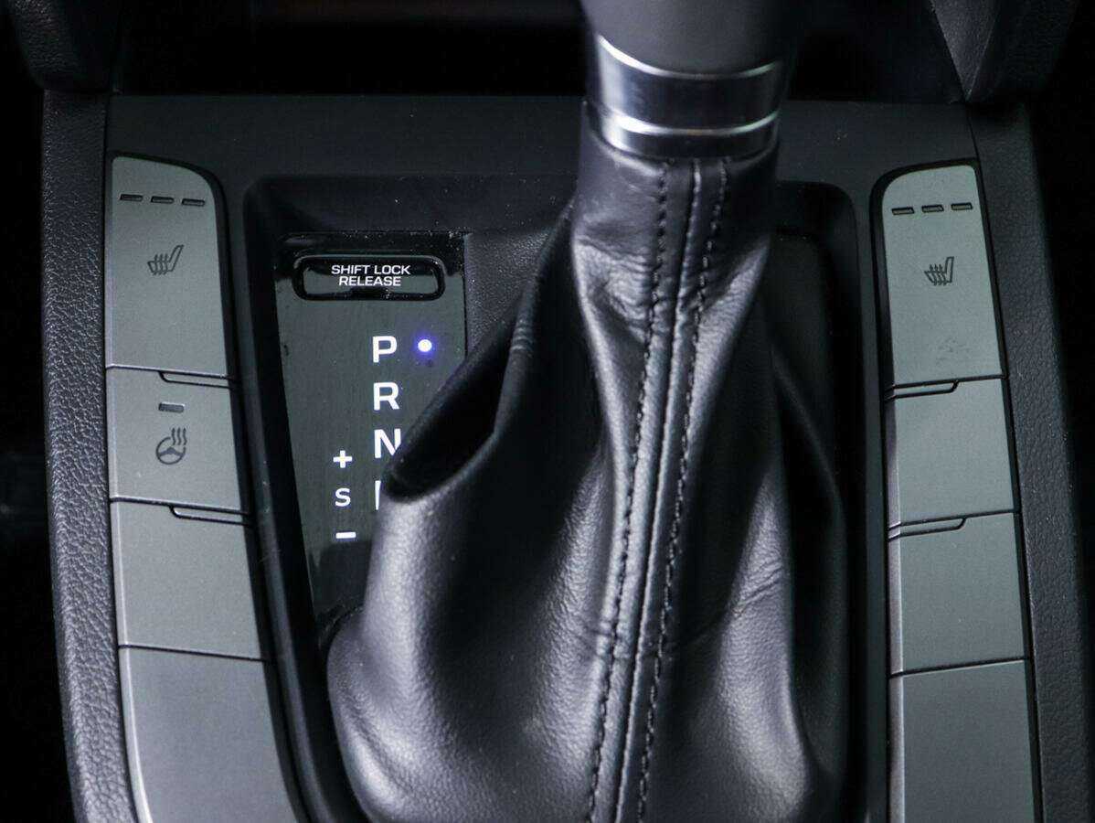 Хендай Елантра б/у, 2020, Автоматическая. Фото: #10