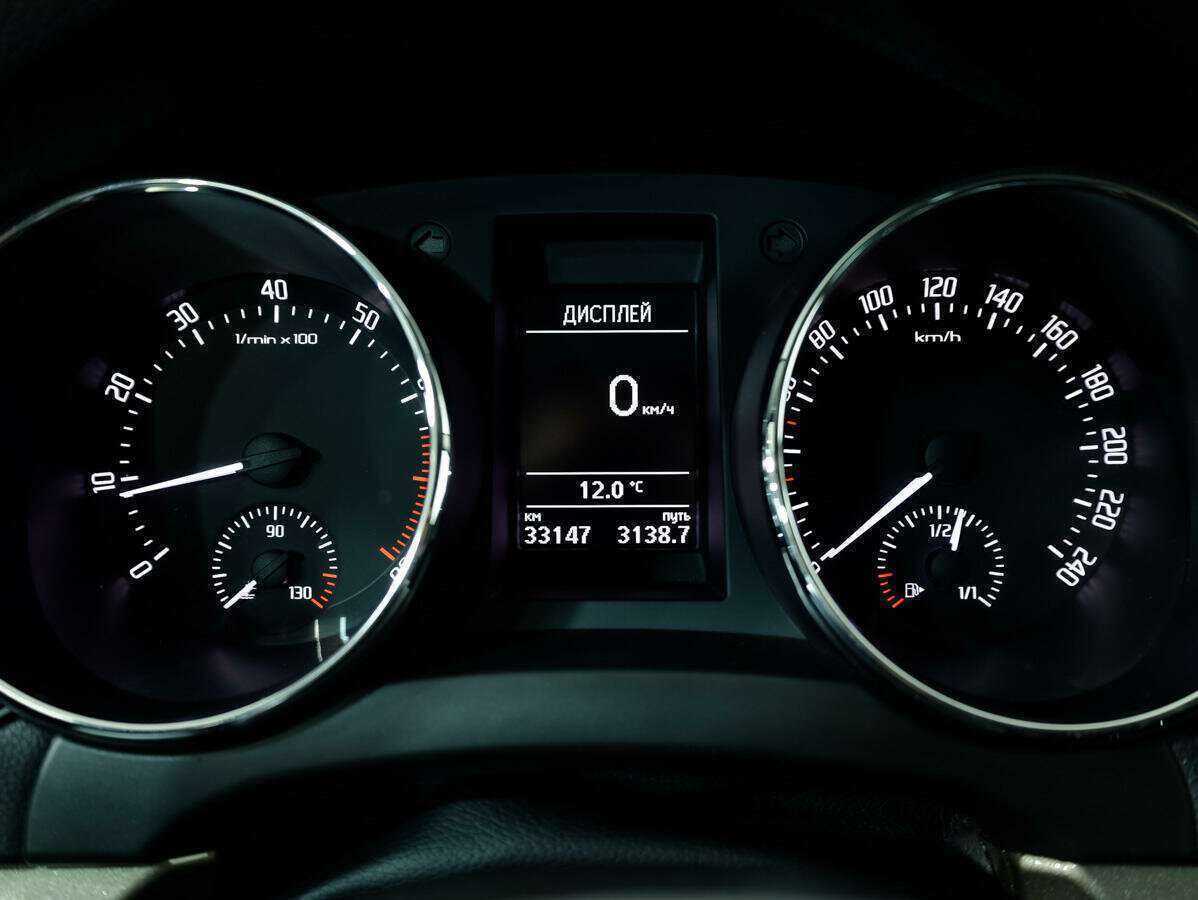 Шкода Йети б/у, 2015, Роботизированная. Фото: #16