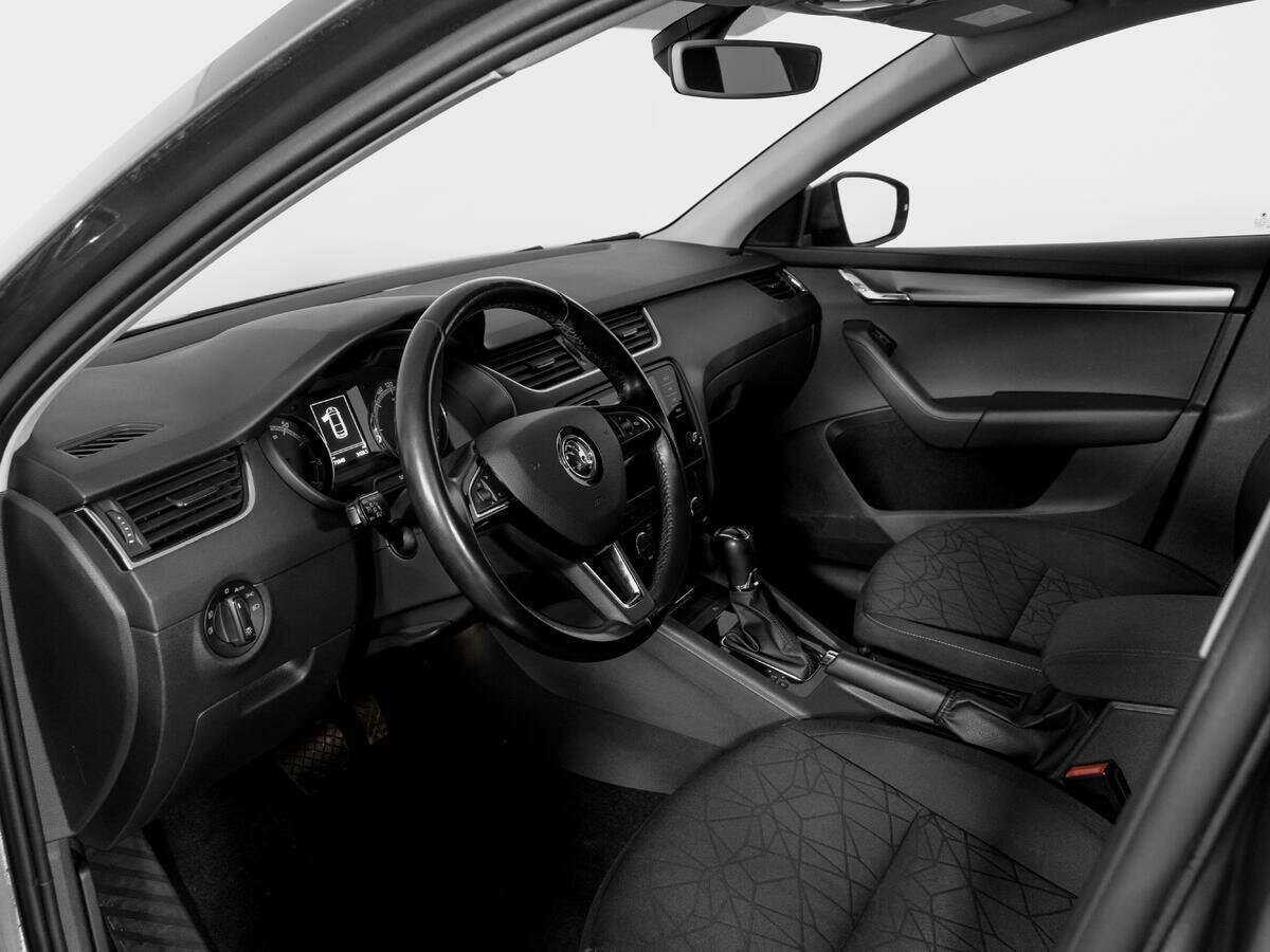 Шкода Октавия б/у, 2018, Роботизированная. Фото: #14