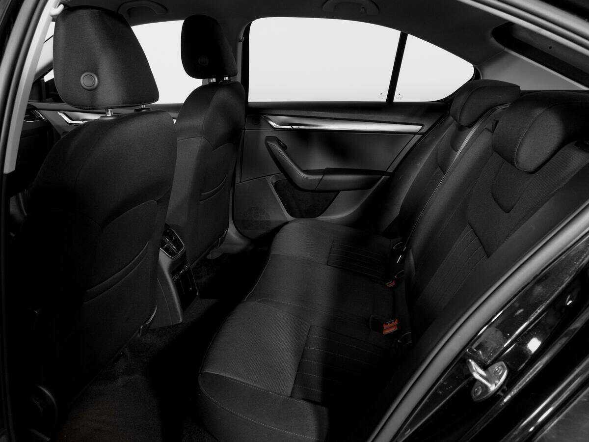 Шкода Октавия б/у, 2018, Роботизированная. Фото: #9