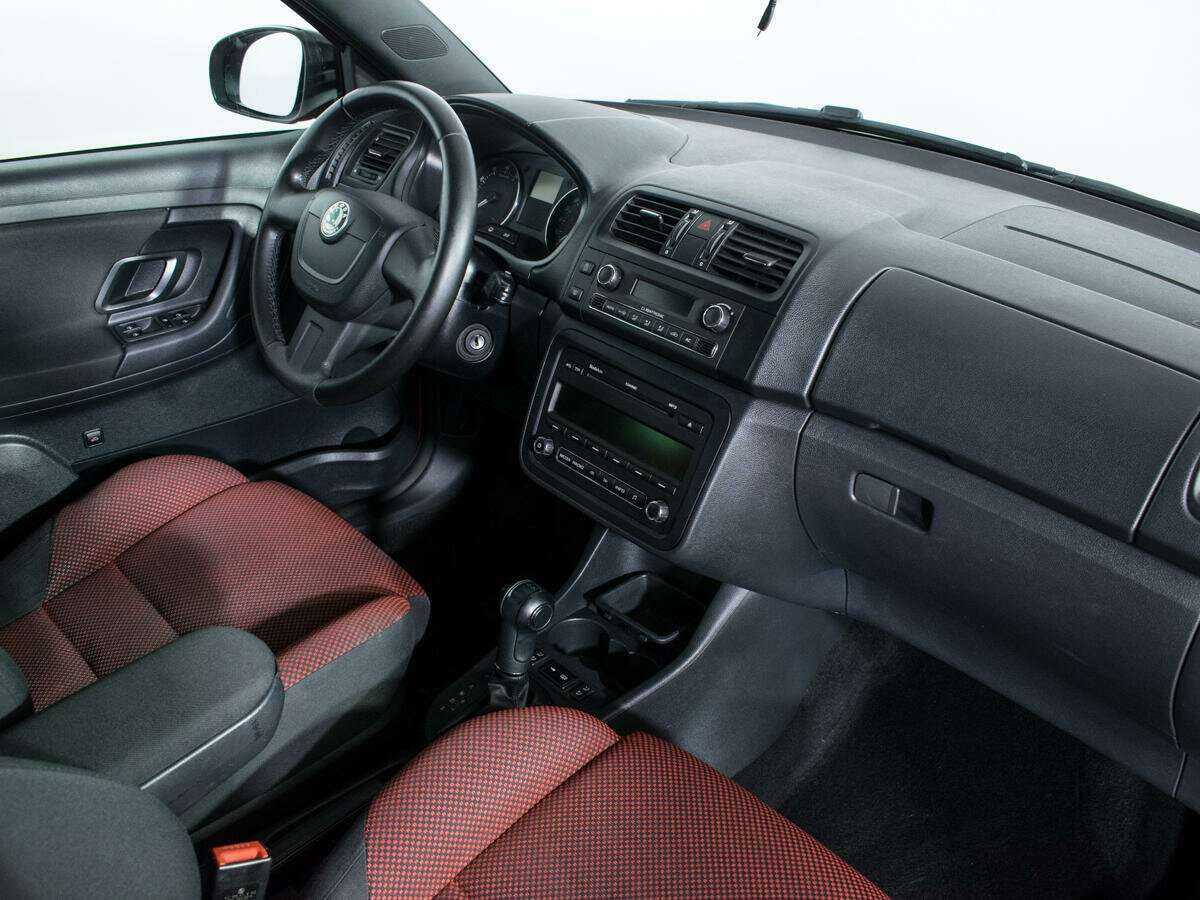 Шкода Фабия б/у, 2012, Роботизированная. Фото: #8