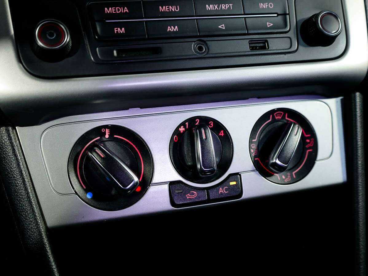 Фольксваген Поло б/у, 2013, Автоматическая. Фото: #16