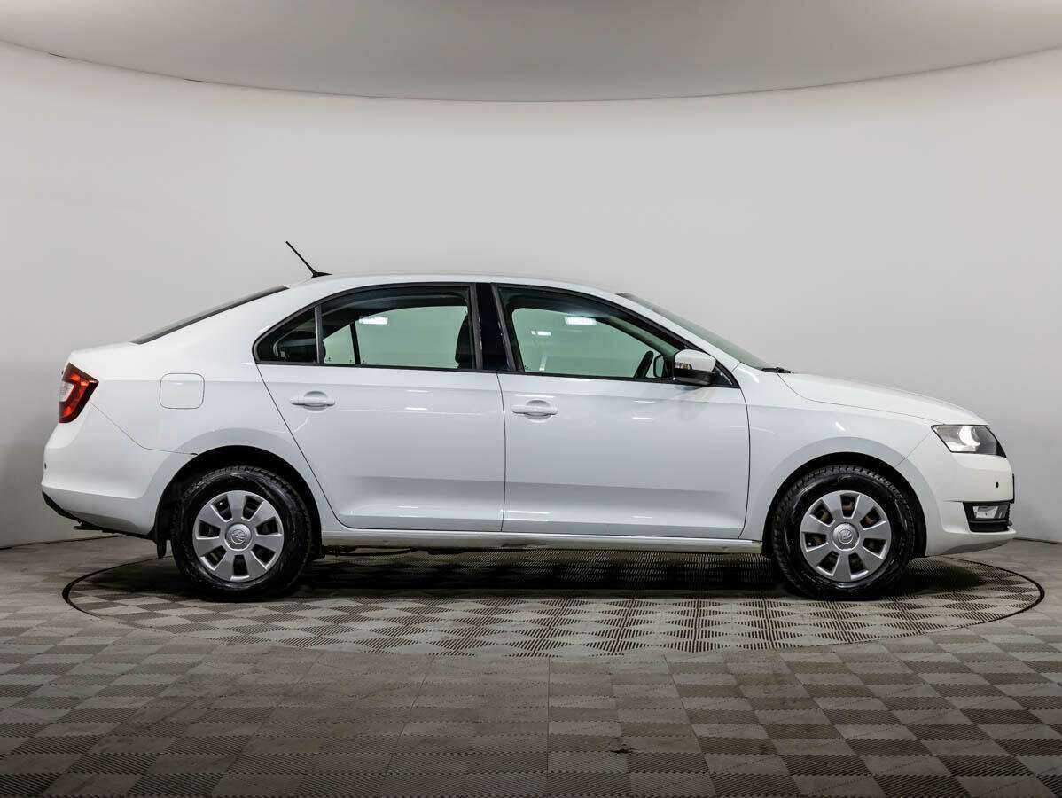 Шкода Рапид б/у, 2017, Механическая. Фото: #2