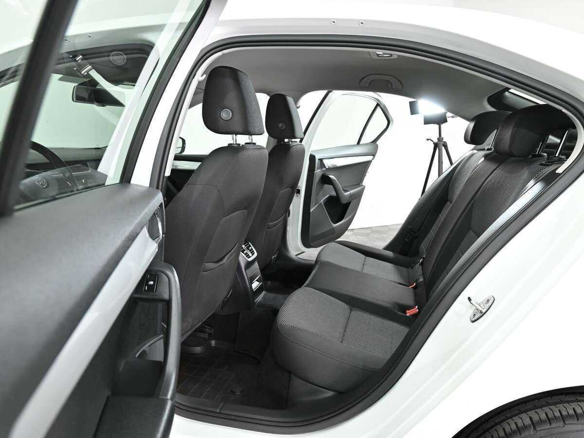 Шкода Октавия б/у, 2016, Роботизированная. Фото: #5