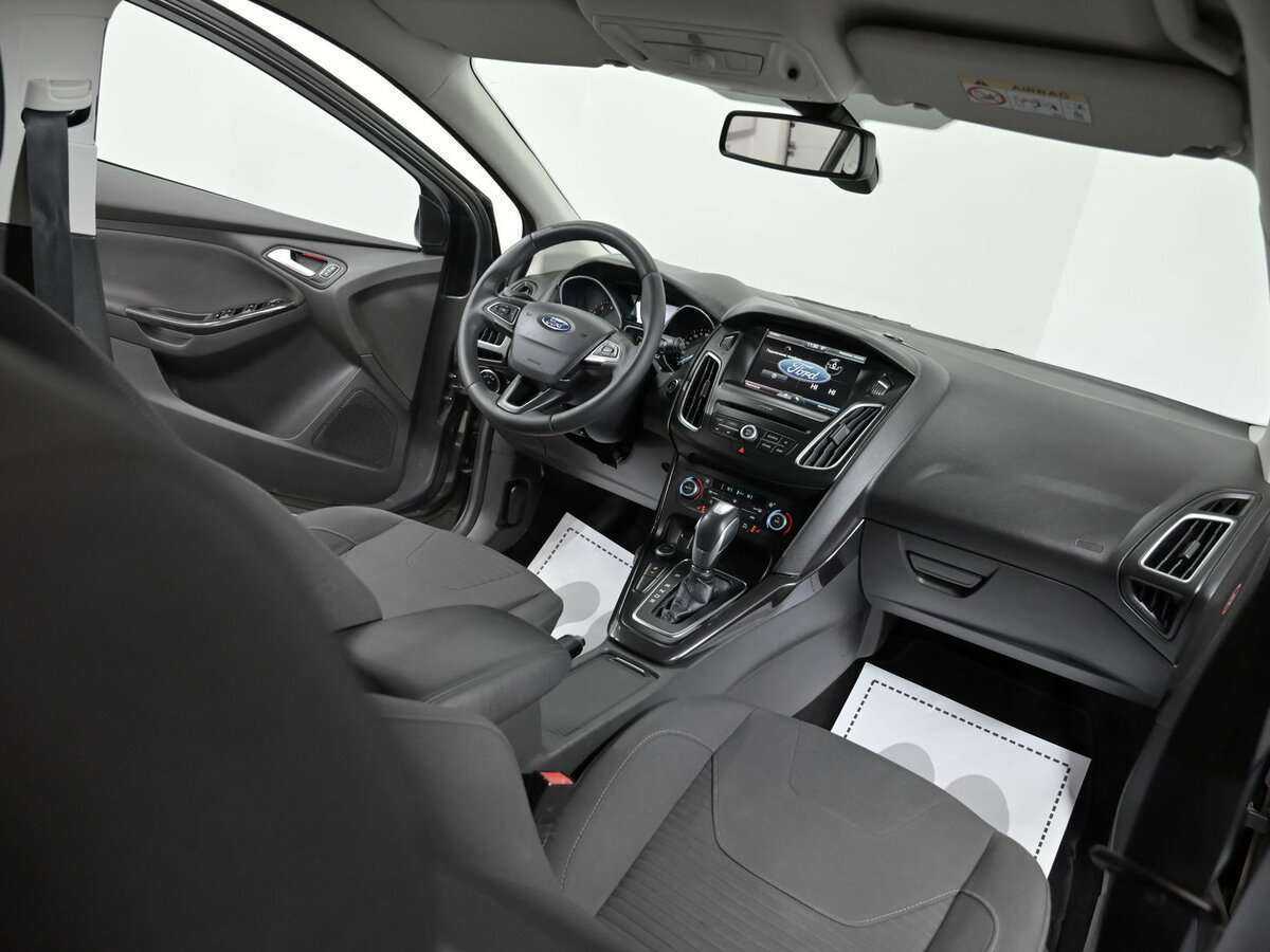 Форд Фокус б/у, 2016, Автоматическая. Фото: #4