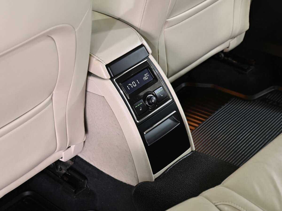 Шкода Суперб б/у, 2013, Роботизированная. Фото: #6