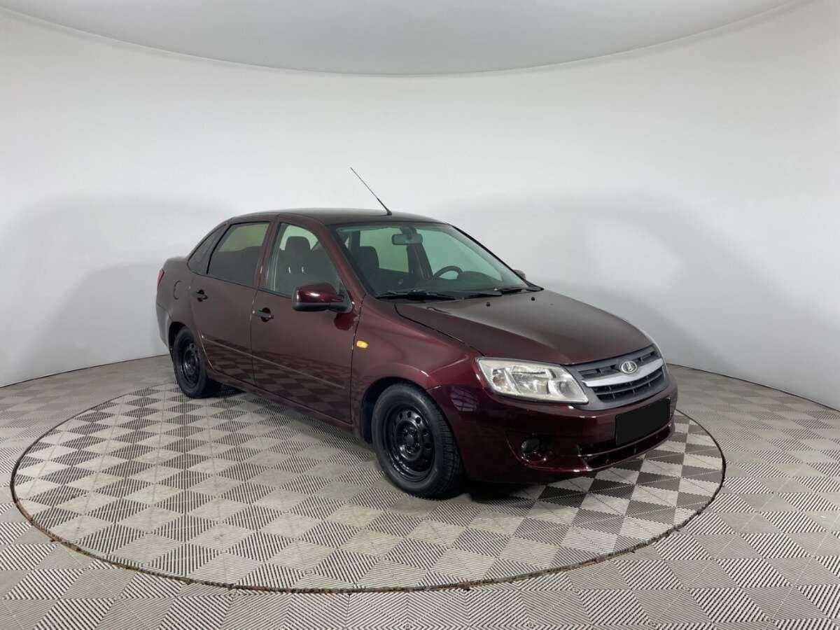 Лада (ВАЗ) Гранта б/у, 2012, Механическая. Фото: #2