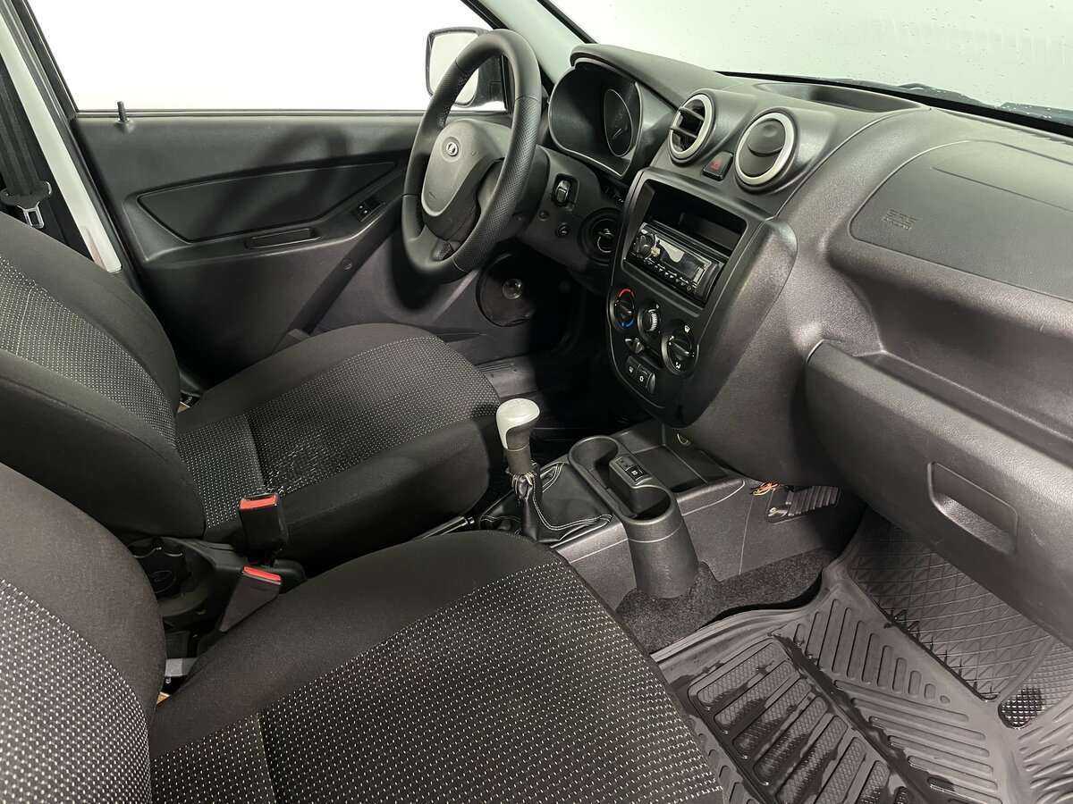 Лада (ВАЗ) Гранта б/у, 2012, Механическая. Фото: #9