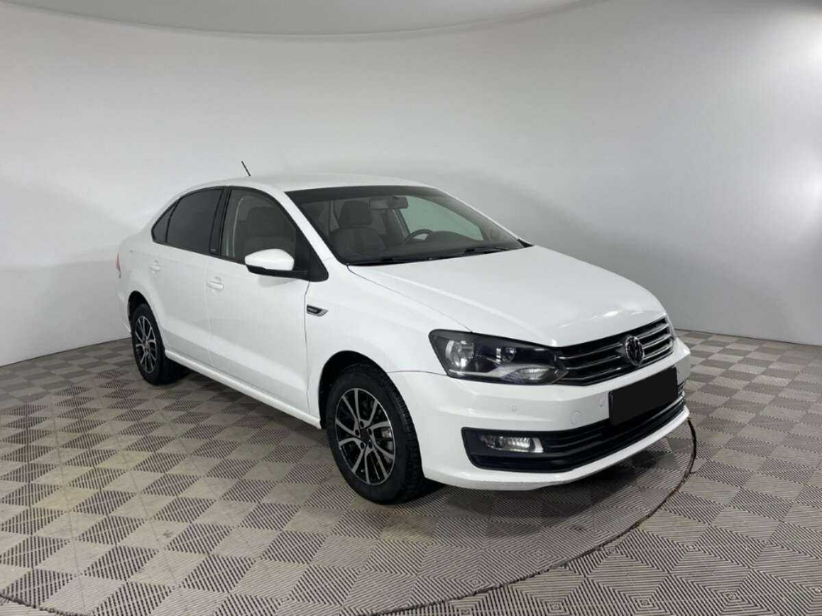Фольксваген Поло б/у, 2016, Автоматическая. Фото: #2
