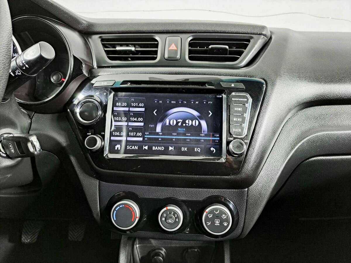 Киа Рио б/у, 2015, Механическая. Фото: #12