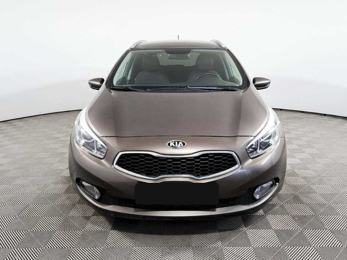 Киа Сид б/у, 2015, Механическая. Фото: #1