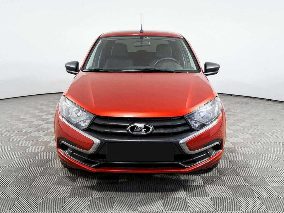 Лада (ВАЗ) Гранта б/у, 2019, Механическая. Фото: #1