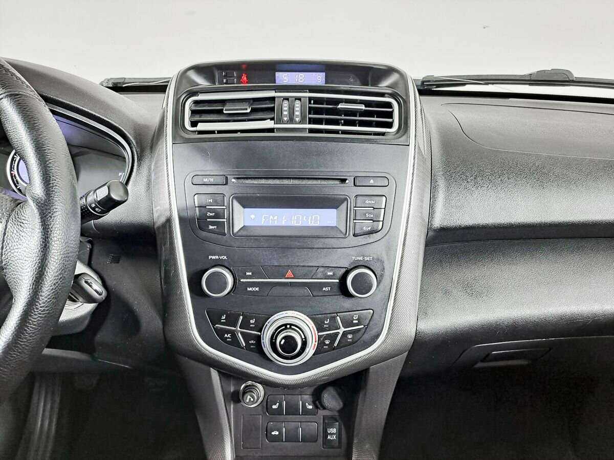 Лифан Икс60 б/у, 2017, Механическая. Фото: #12