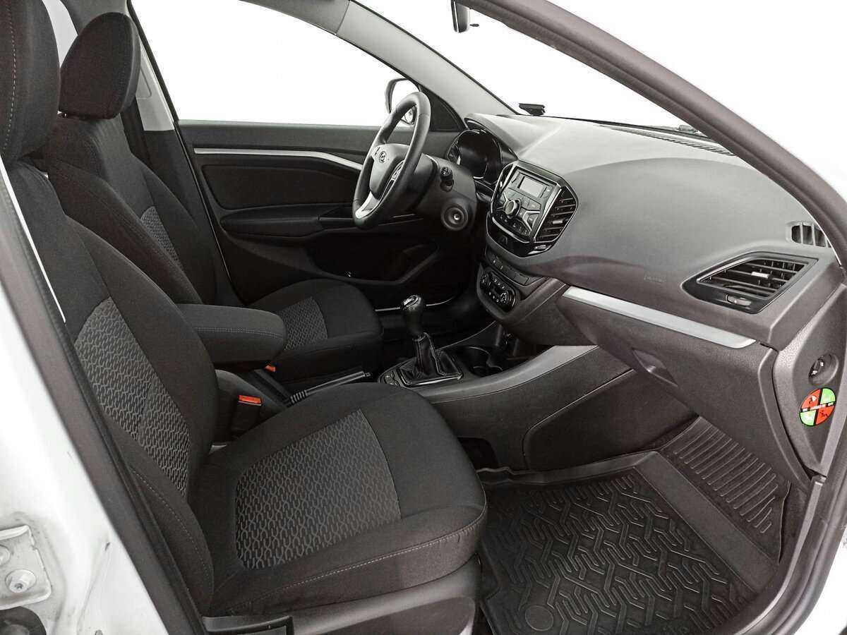 Лада (ВАЗ) Веста б/у, 2020, Механическая. Фото: #8