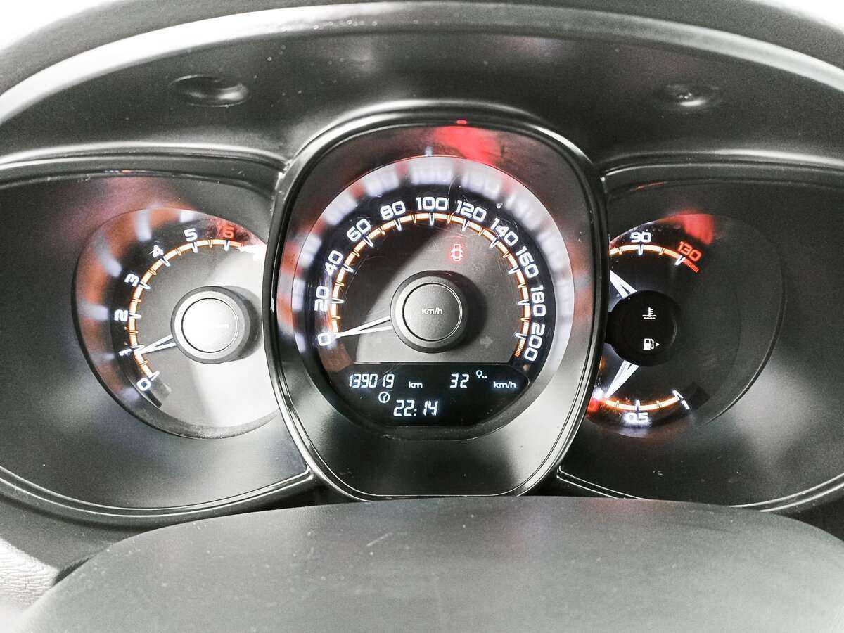 Лада (ВАЗ) Веста б/у, 2019, Механическая. Фото: #8