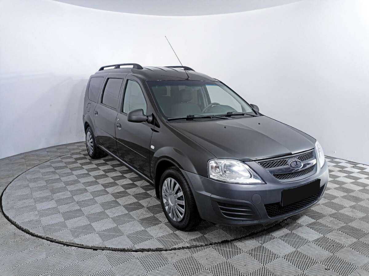 Лада (ВАЗ) Ларгус б/у, 2017, Механическая. Фото: #2