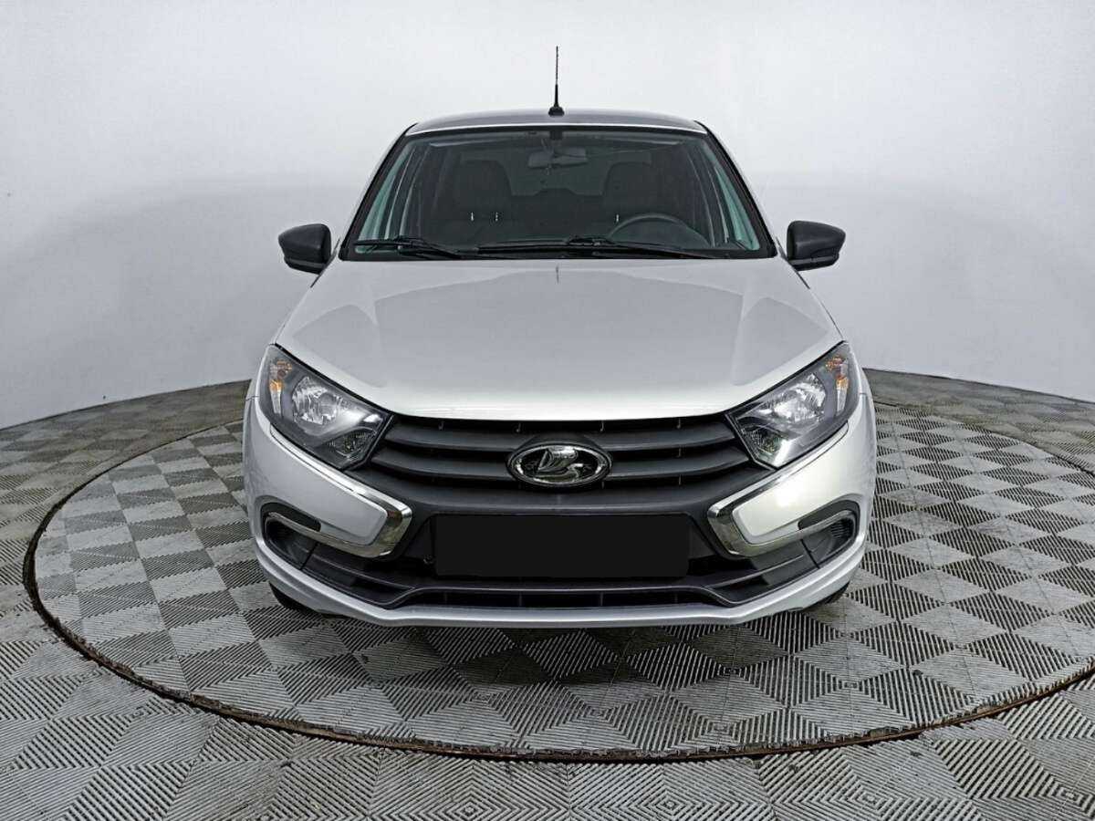 Лада (ВАЗ) Гранта б/у, 2018, Механическая. Фото: #1