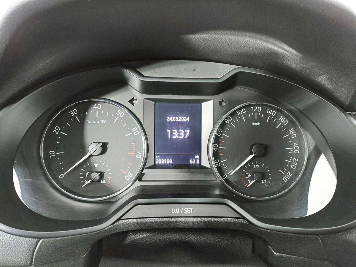 Шкода Октавия б/у, 2014, Роботизированная. Фото: #10