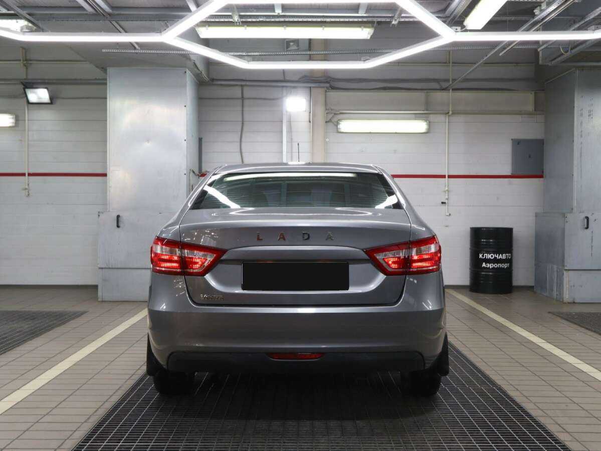 Лада (ВАЗ) Веста б/у, 2018, Механическая. Фото: #4