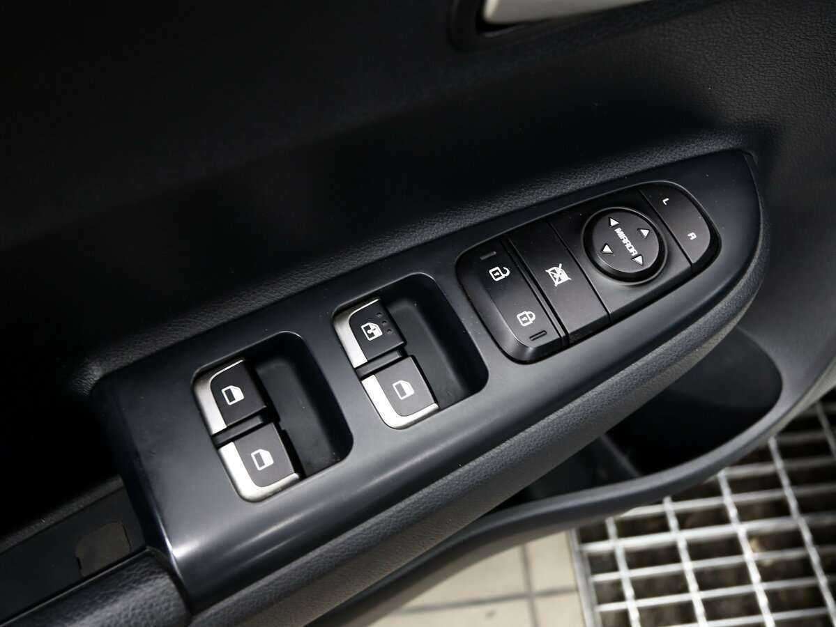 Киа Рио б/у, 2019, Автоматическая. Фото: #15