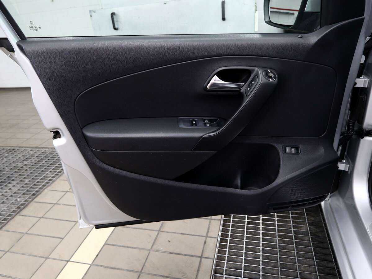 Фольксваген Поло б/у, 2012, Механическая. Фото: #6