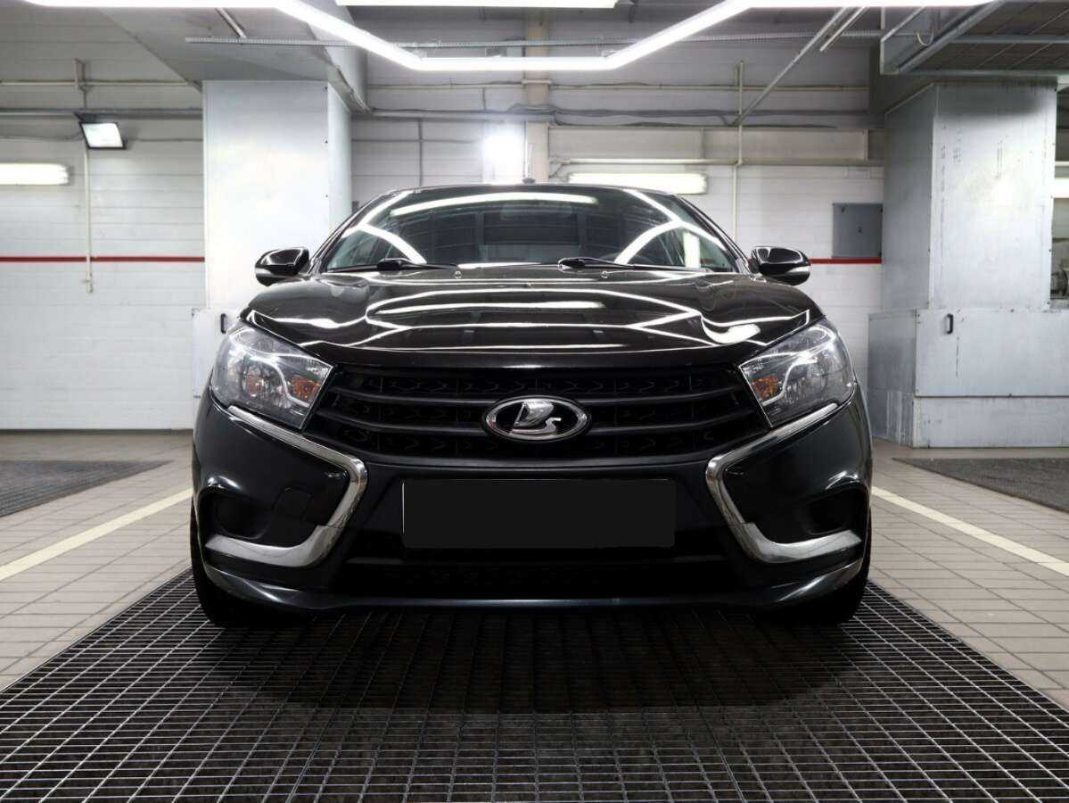 Лада (ВАЗ) Веста б/у, 2015, Роботизированная. Фото: #2