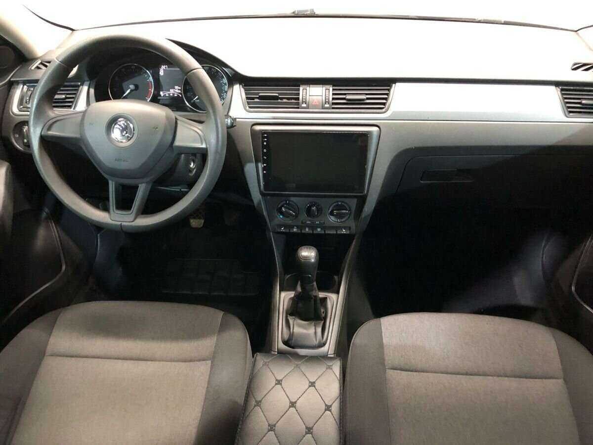 Шкода Рапид б/у, 2015, Механическая. Фото: #8