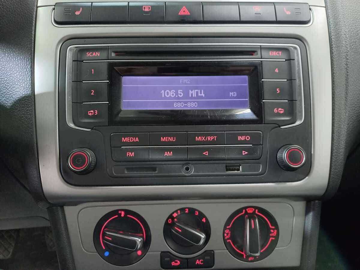 Фольксваген Поло б/у, 2013, Механическая. Фото: #12