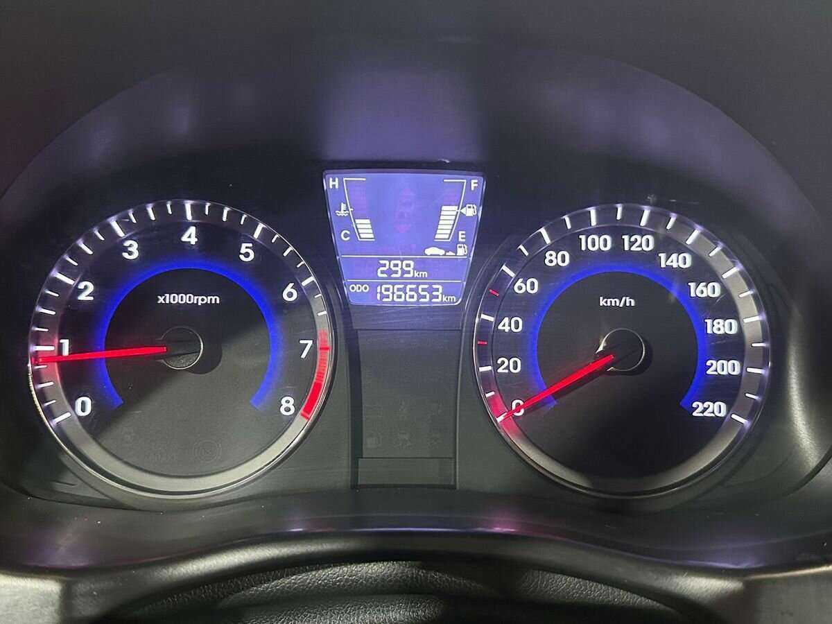 Хендай Солярис б/у, 2013, Механическая. Фото: #11