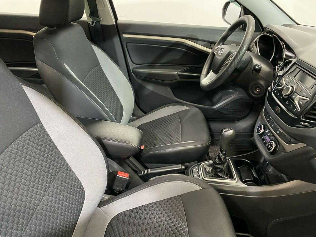 Лада (ВАЗ) Веста б/у, 2019, Механическая. Фото: #9