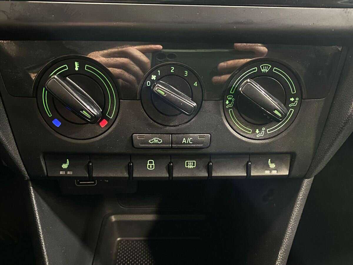 Шкода Рапид б/у, 2018, Механическая. Фото: #13