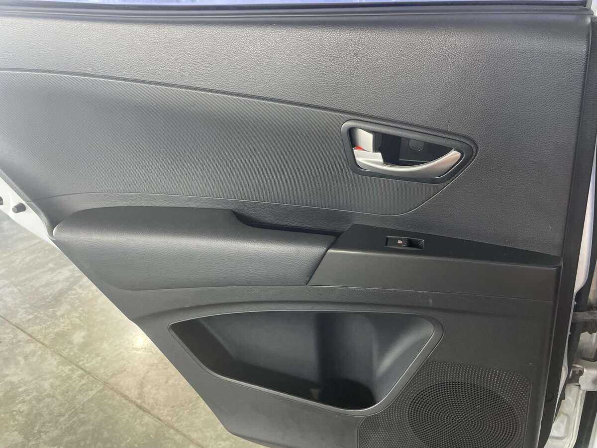 Сан-Ён Актион б/у, 2013, Механическая. Фото: #18