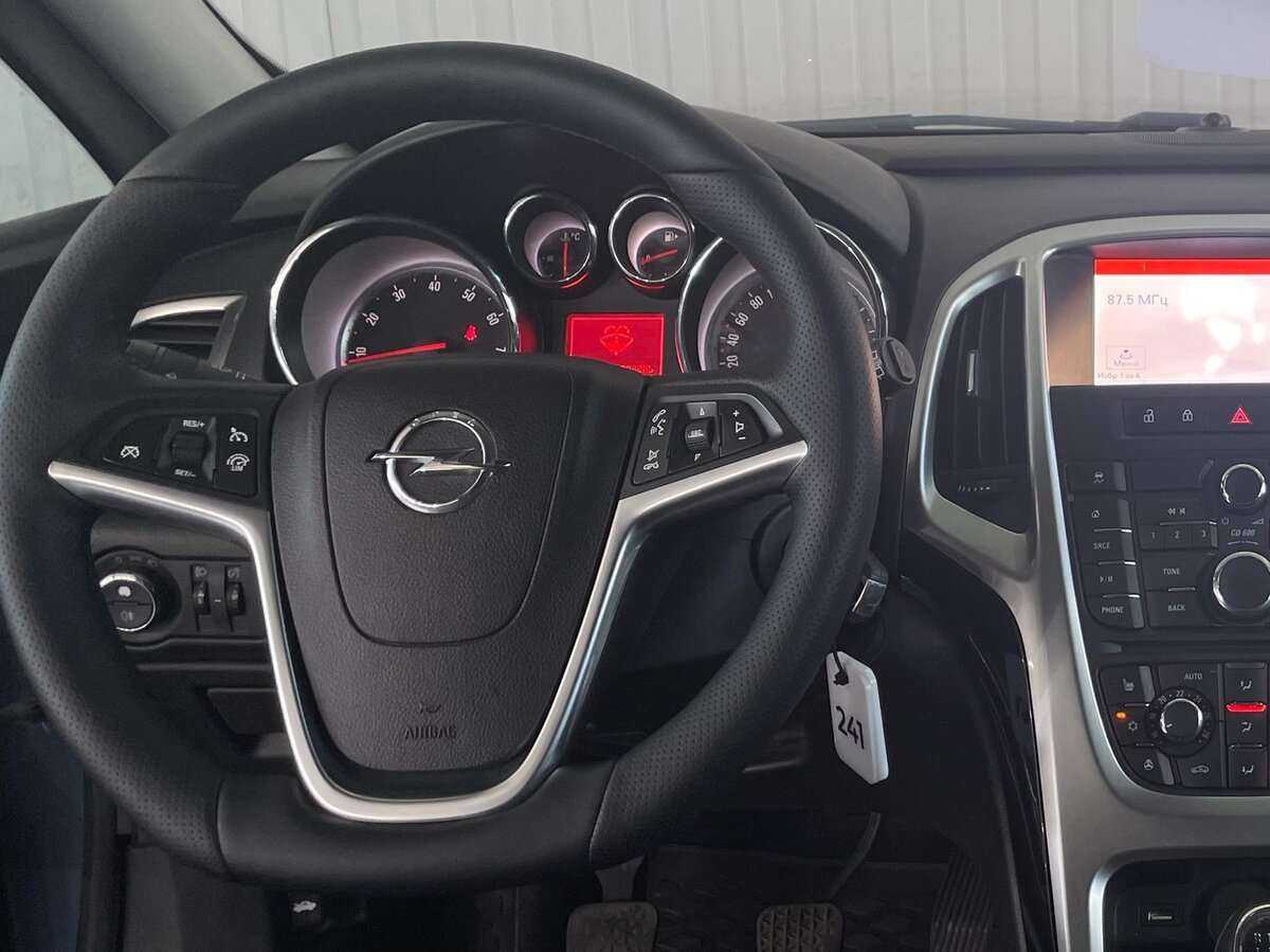 Опель Астра б/у, 2014, Механическая. Фото: #9