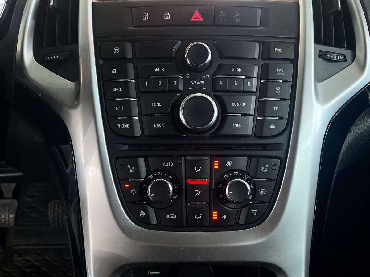 Опель Астра б/у, 2014, Механическая. Фото: #12