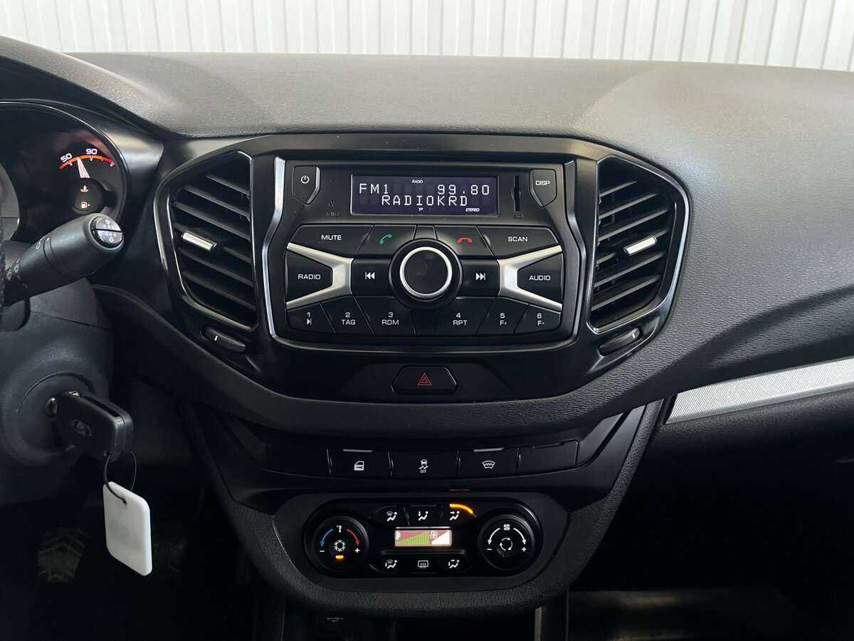 Лада (ВАЗ) Веста б/у, 2018, Механическая. Фото: #13